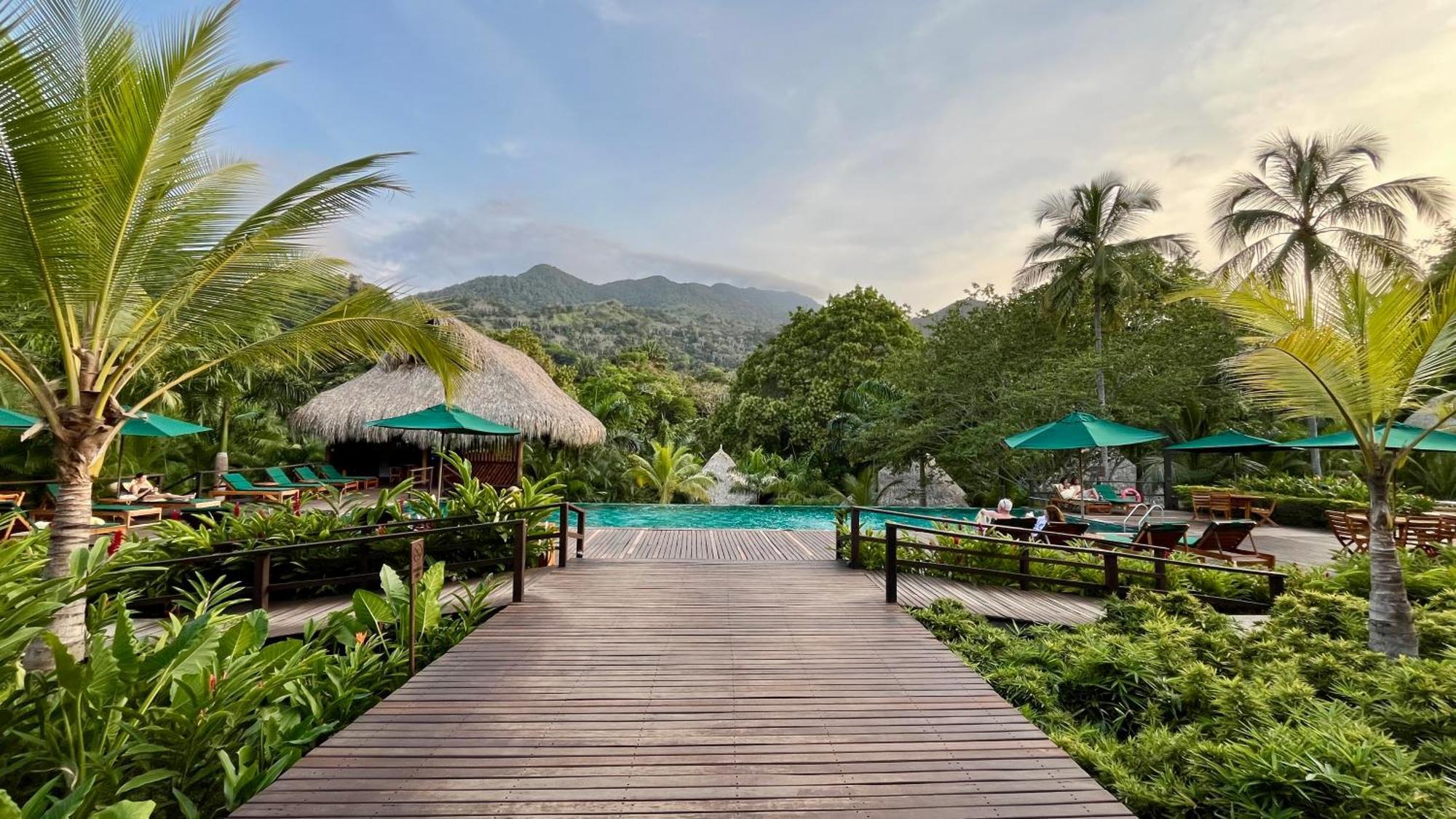 Senda Watapuy Hotel Ел Заино Екстериор снимка The resort's pool